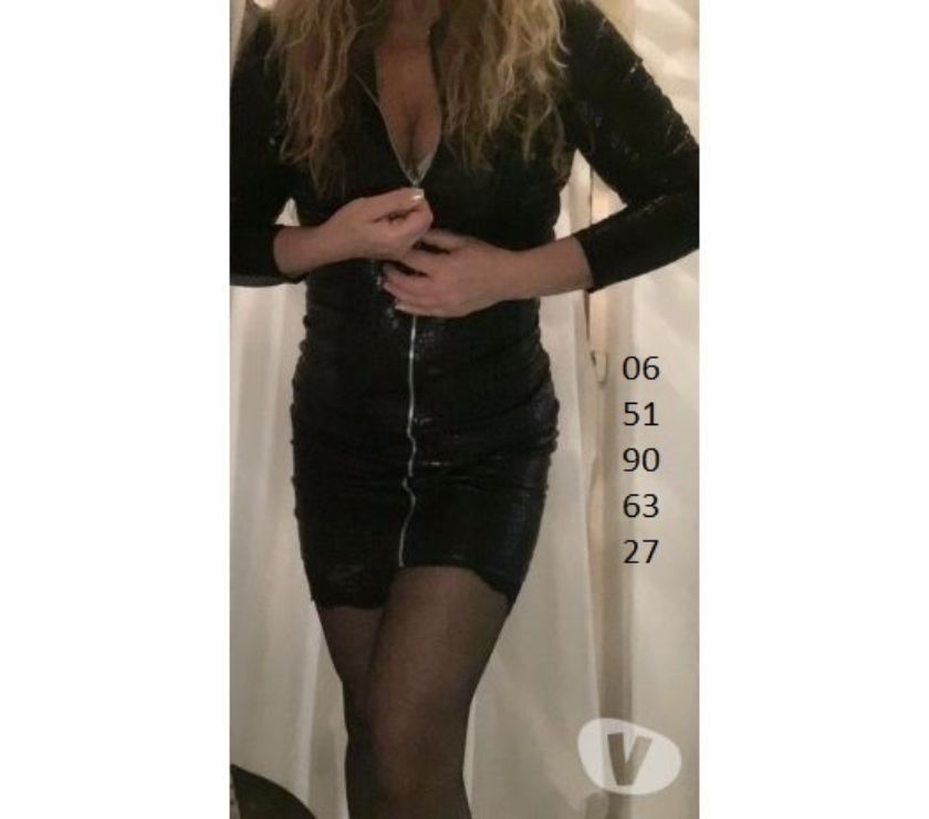Blonde aux long cheveux bouclé pour vous