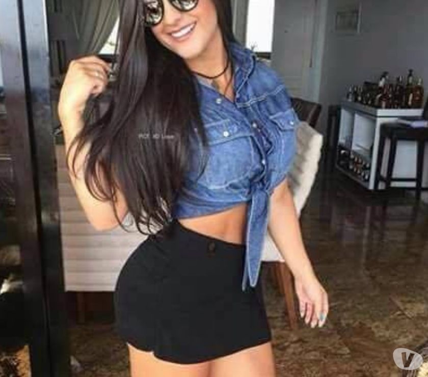 Sexy brune pour massage très complète